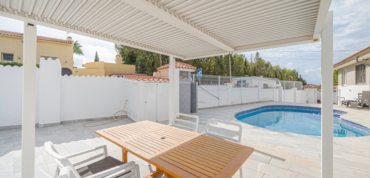 Sale - Detached Villa -
la Nucia - Panorama