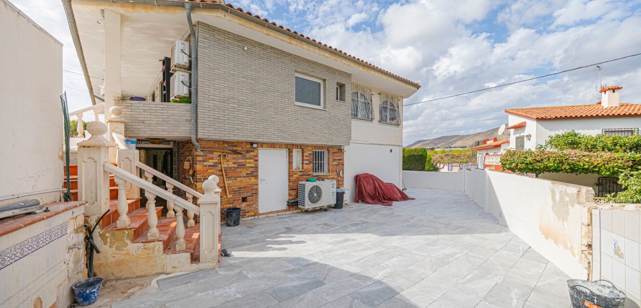 Sale - Detached Villa -
la Nucia - Panorama
