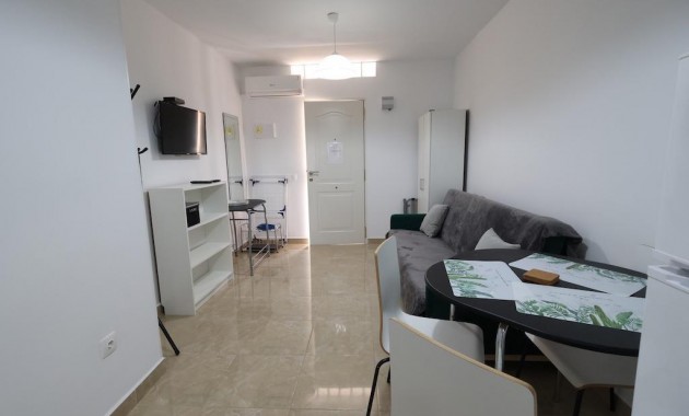 Venta - Bungalow -
Orihuela Costa - Campoamor
