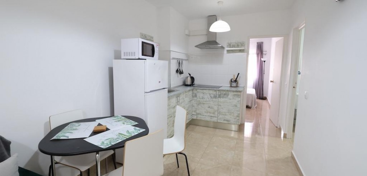 Venta - Bungalow -
Orihuela Costa - Campoamor