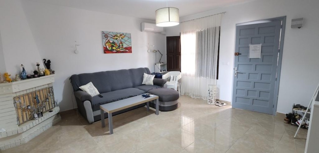 Venta - Bungalow -
Orihuela Costa - Campoamor