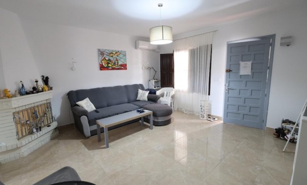 Venta - Bungalow -
Orihuela Costa - Campoamor