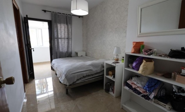 Venta - Bungalow -
Orihuela Costa - Campoamor