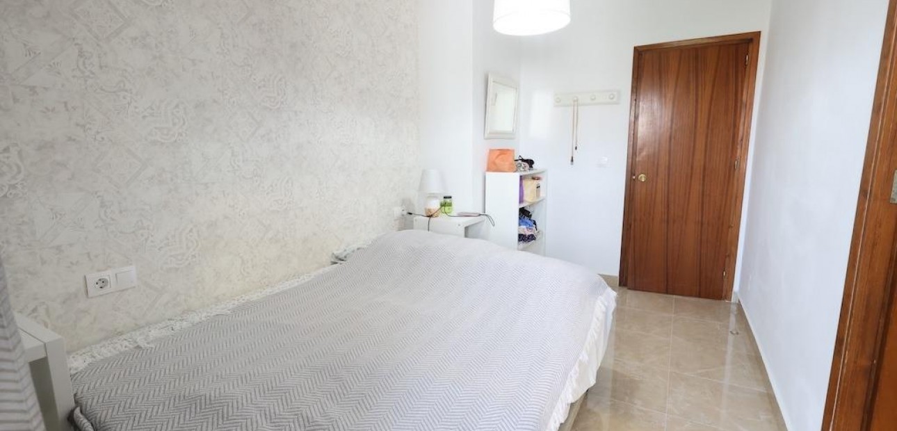 Venta - Bungalow -
Orihuela Costa - Campoamor