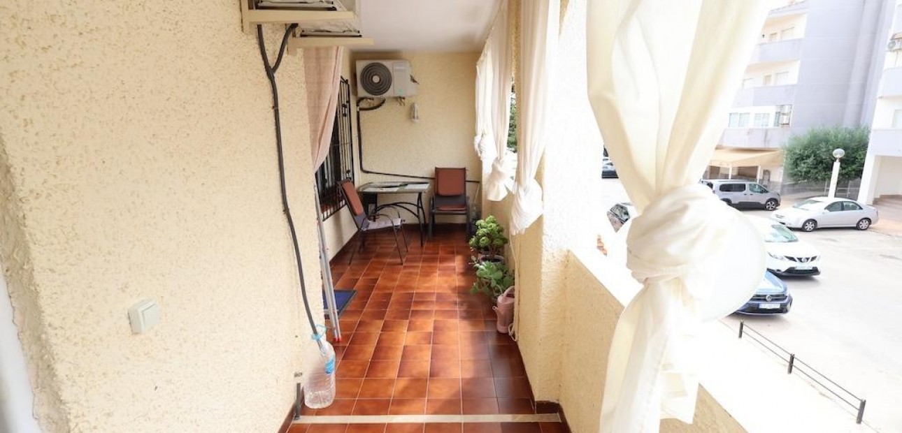 Venta - Bungalow -
Orihuela Costa - Campoamor