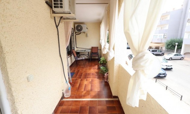 Venta - Bungalow -
Orihuela Costa - Campoamor