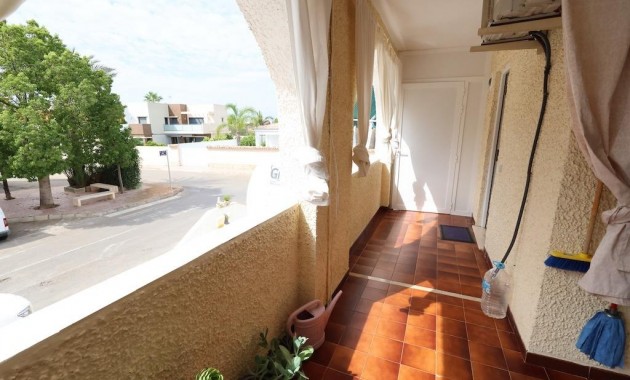 Venta - Bungalow -
Orihuela Costa - Campoamor