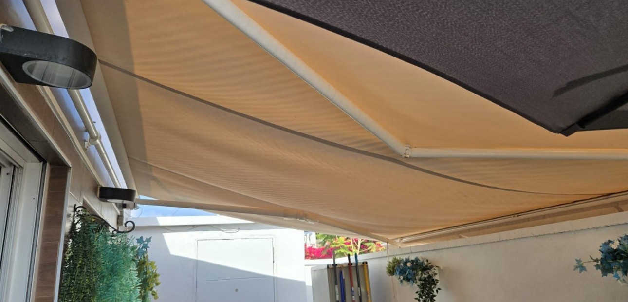 Venta - Bungalow -
Torrevieja - Los Balcones - Los Altos del Edén