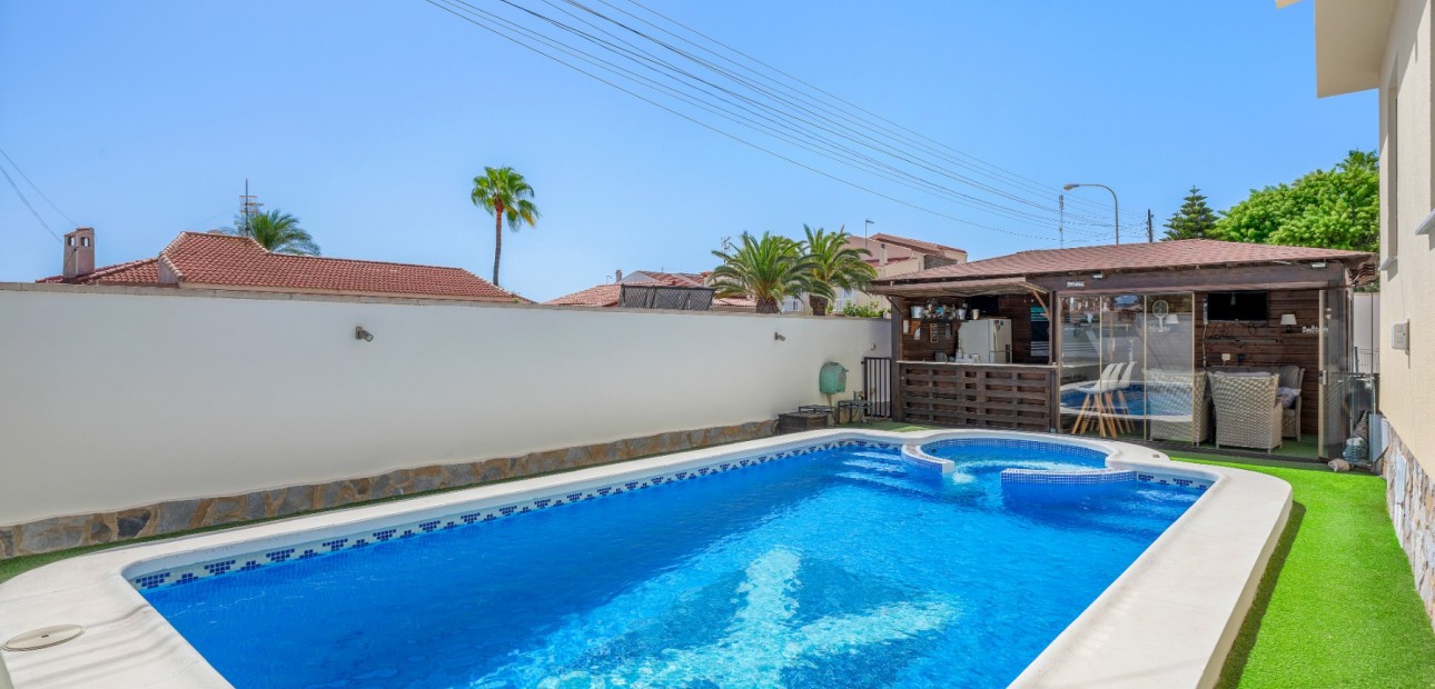 Venta - Detached Villa -
Ciudad Quesada - Center