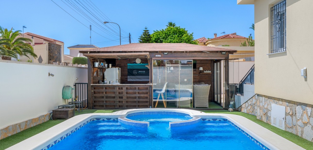 Venta - Detached Villa -
Ciudad Quesada - Center