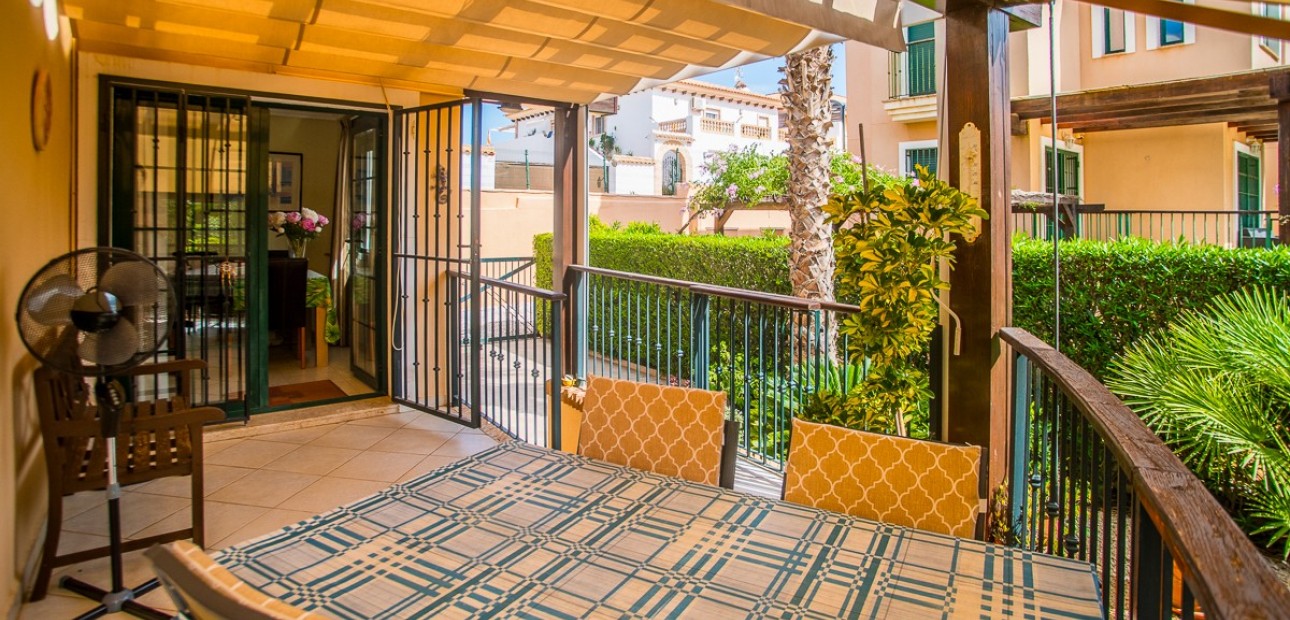Sale - House -
Torrevieja - LOS BALCONES - LOS ALTOS