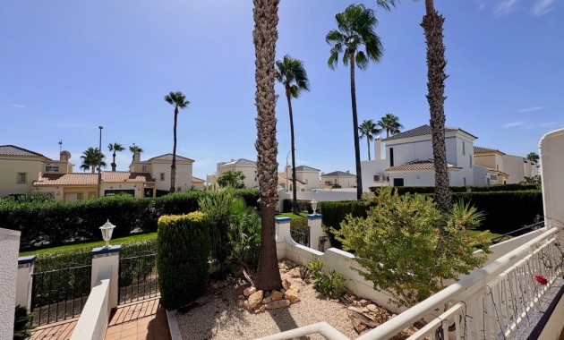 Venta - Adosado -
Orihuela - Villamartin