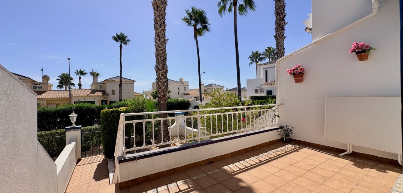 Venta - Adosado -
Orihuela - Villamartin