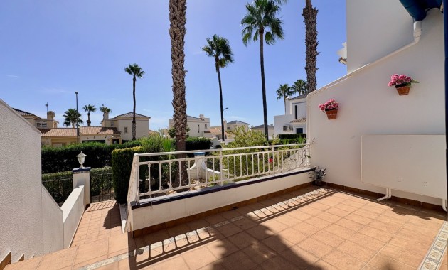 Venta - Adosado -
Orihuela - Villamartin