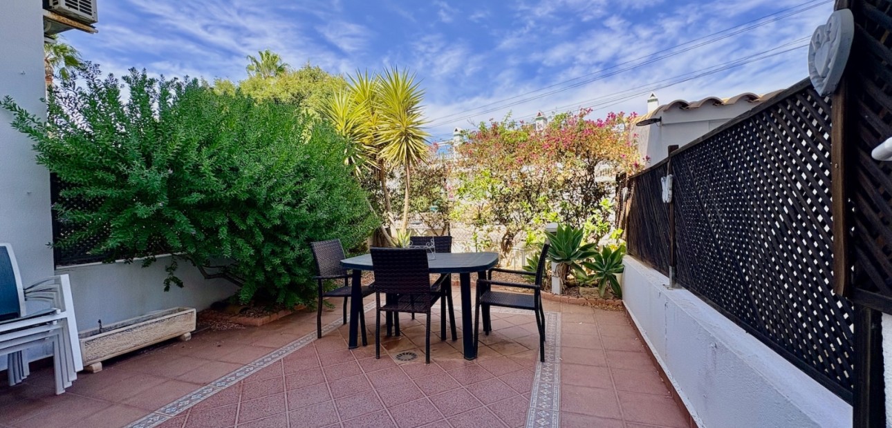 Venta - Adosado -
Orihuela - Villamartin