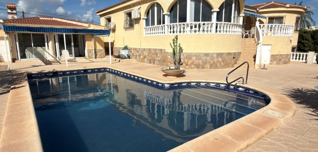 Venta - Villa -
Ciudad Quesada - Costa Blanca