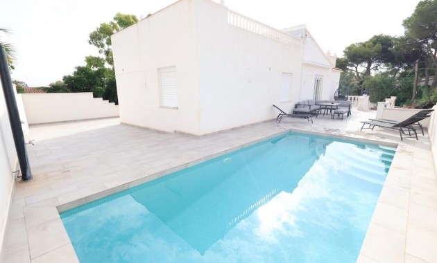 Venta - Villa -
Torrevieja - Los Balcones - Los Altos del Edén