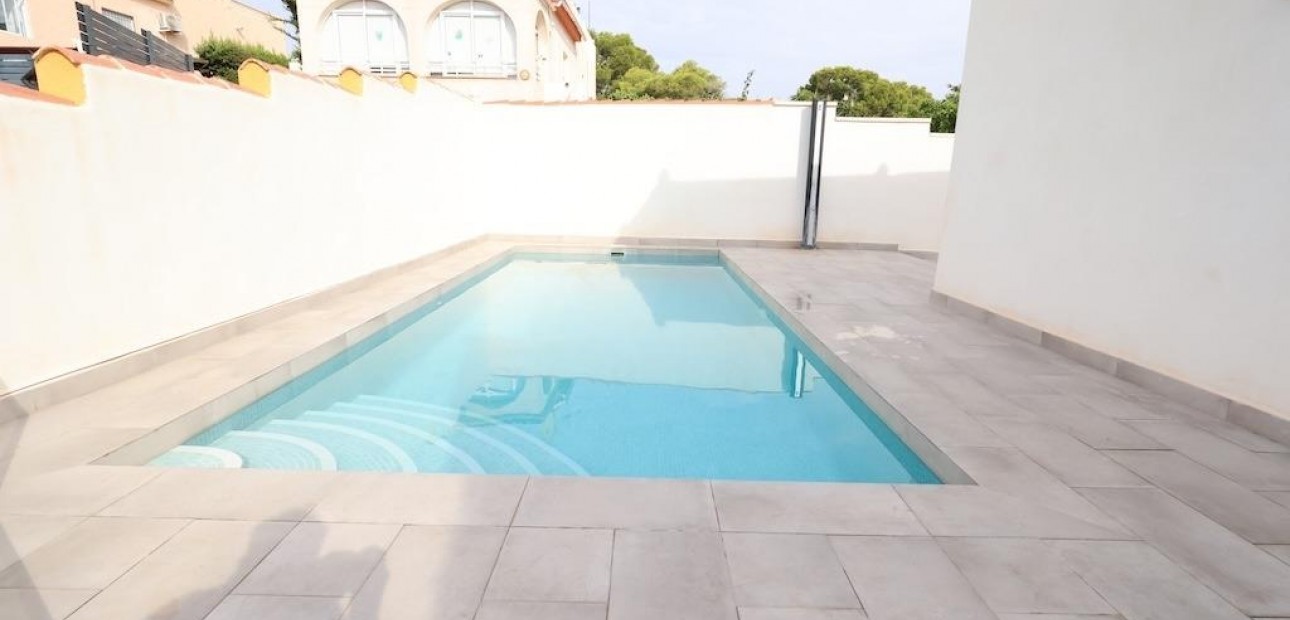 Venta - Villa -
Torrevieja - Los Balcones - Los Altos del Edén
