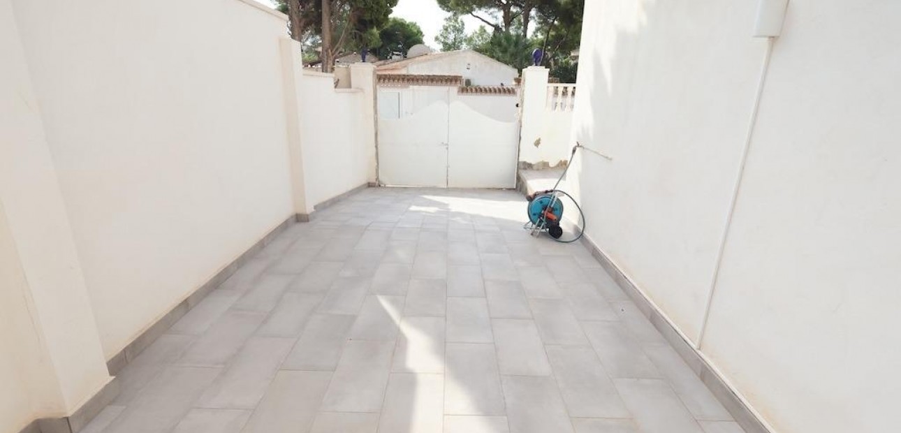 Venta - Villa -
Torrevieja - Los Balcones - Los Altos del Edén