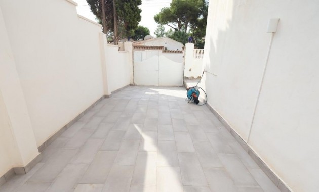 Venta - Villa -
Torrevieja - Los Balcones - Los Altos del Edén