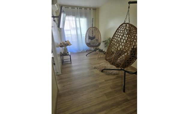 Sale - Apartment / flat -
Torrevieja - torrevieja
