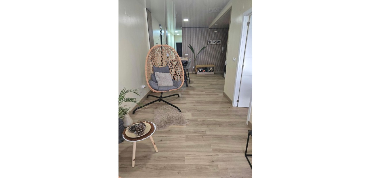 Sale - Apartment / flat -
Torrevieja - torrevieja