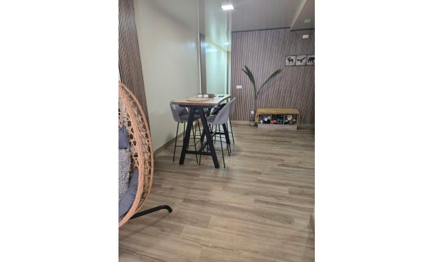 Sale - Apartment / flat -
Torrevieja - torrevieja