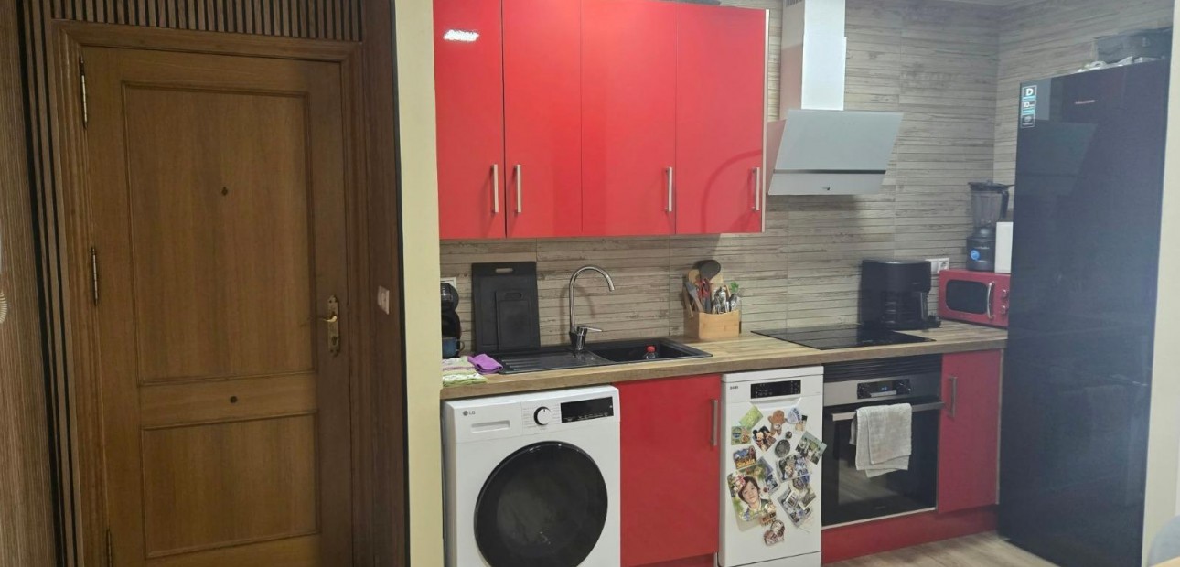 Sale - Apartment / flat -
Torrevieja - torrevieja