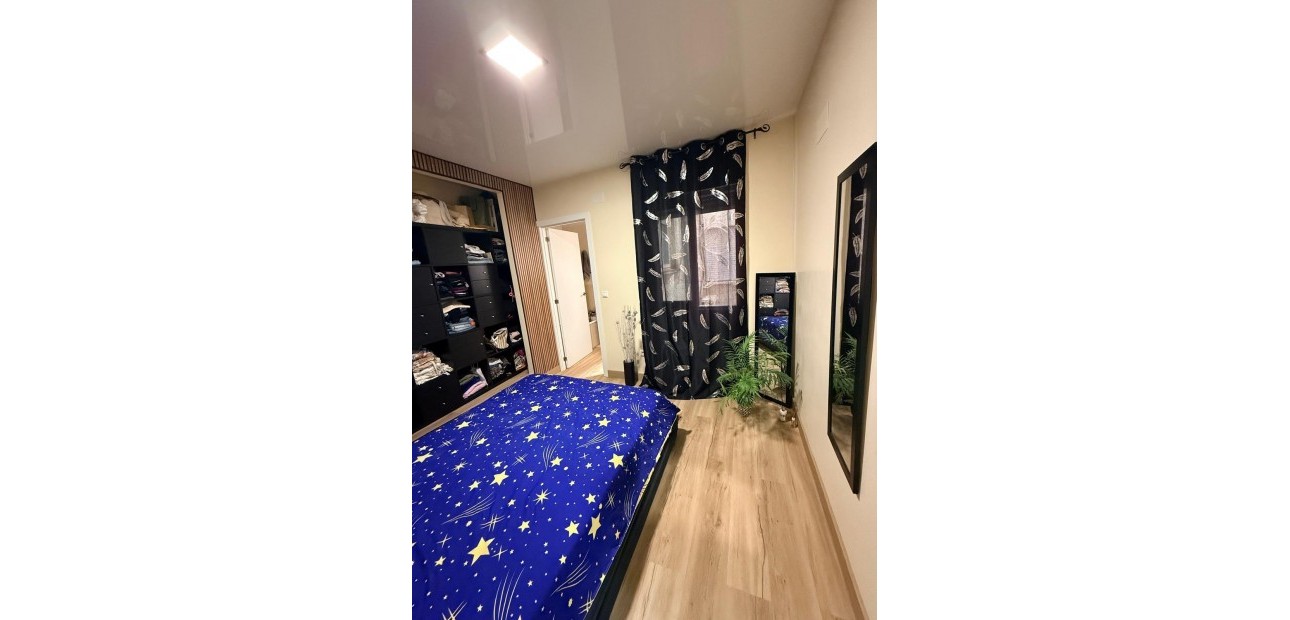 Sale - Apartment / flat -
Torrevieja - torrevieja