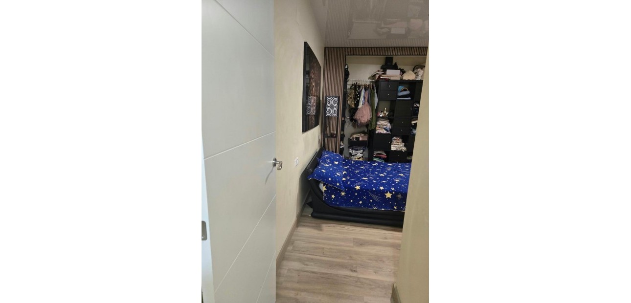 Sale - Apartment / flat -
Torrevieja - torrevieja