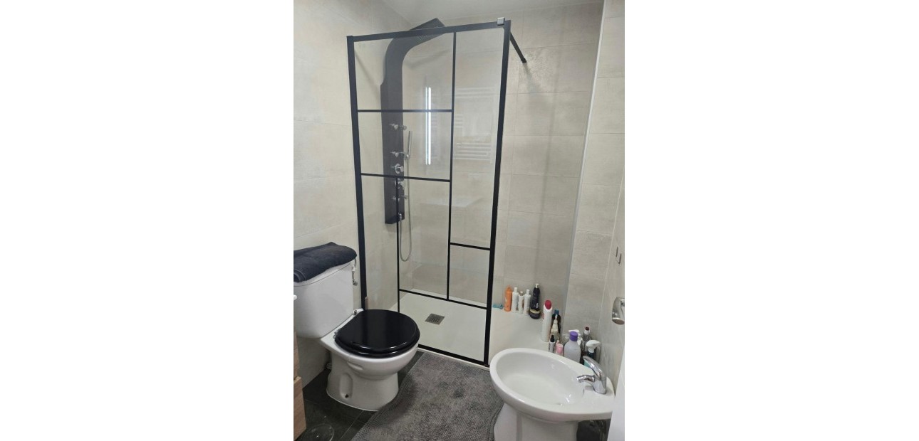 Sale - Apartment / flat -
Torrevieja - torrevieja