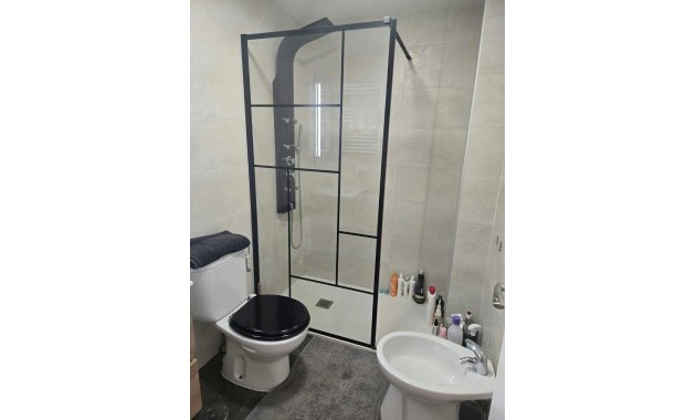 Sale - Apartment / flat -
Torrevieja - torrevieja