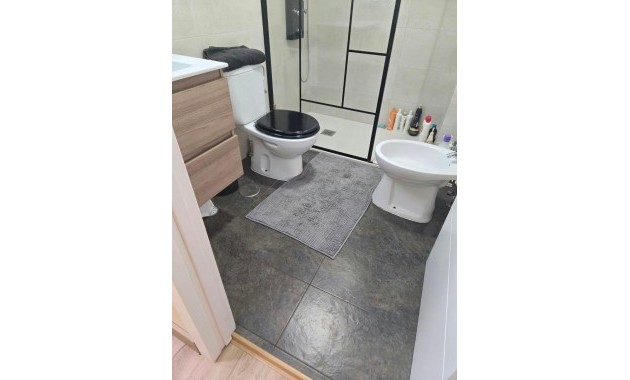 Sale - Apartment / flat -
Torrevieja - torrevieja