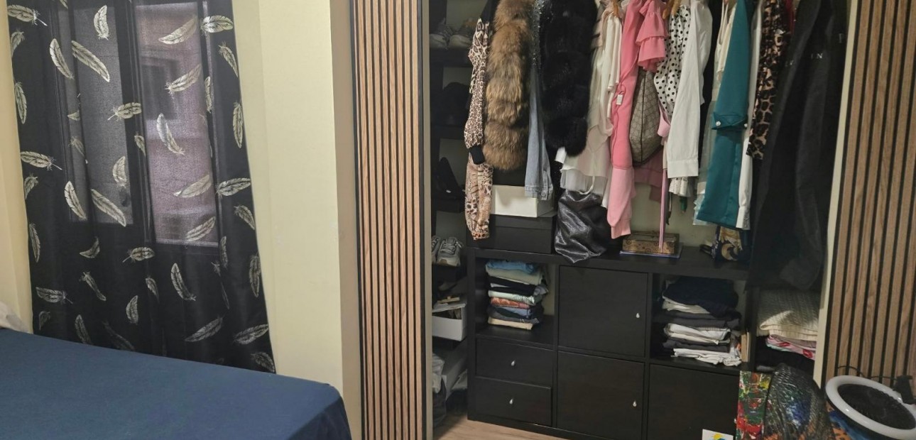 Sale - Apartment / flat -
Torrevieja - torrevieja