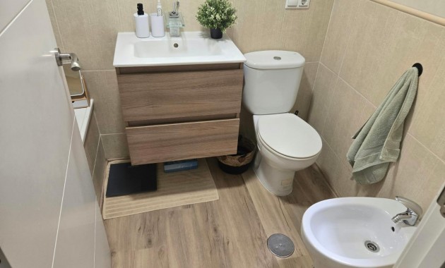 Sale - Apartment / flat -
Torrevieja - torrevieja