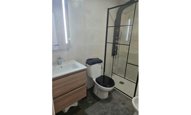 Sale - Apartment / flat -
Torrevieja - torrevieja