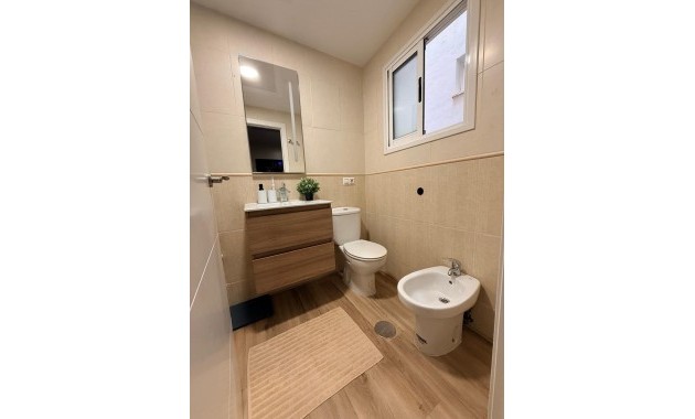 Sale - Apartment / flat -
Torrevieja - torrevieja
