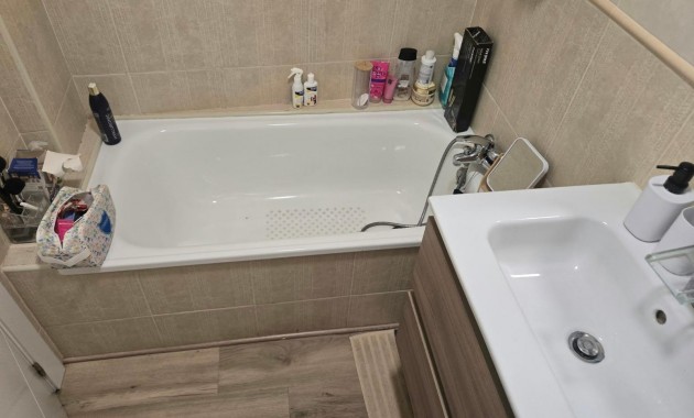 Sale - Apartment / flat -
Torrevieja - torrevieja
