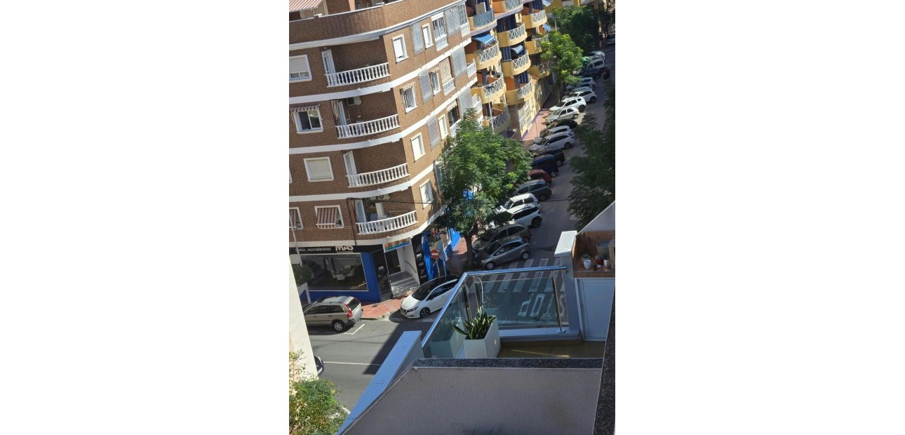 Sale - Apartment / flat -
Torrevieja - torrevieja