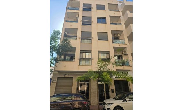 Sale - Apartment / flat -
Torrevieja - torrevieja