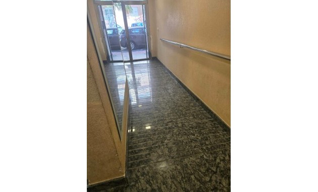 Sale - Apartment / flat -
Torrevieja - torrevieja