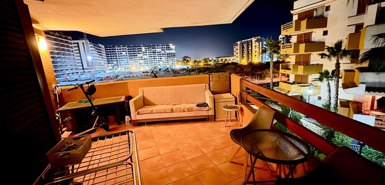 Venta - Apartamento / piso -
Torrevieja - Punta prima