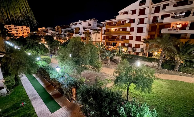 Venta - Apartamento / piso -
Torrevieja - Punta prima