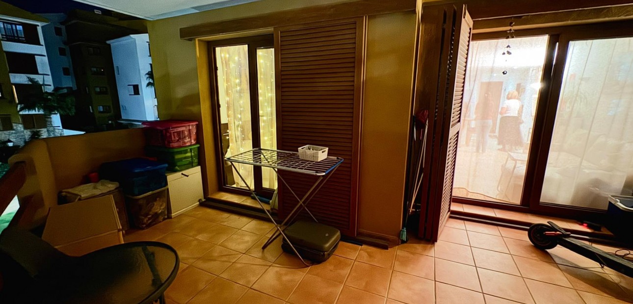 Venta - Apartamento / piso -
Torrevieja - Punta prima