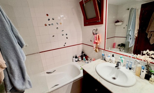 Venta - Apartamento / piso -
Torrevieja - Punta prima