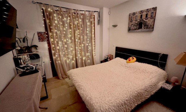 Venta - Apartamento / piso -
Torrevieja - Punta prima