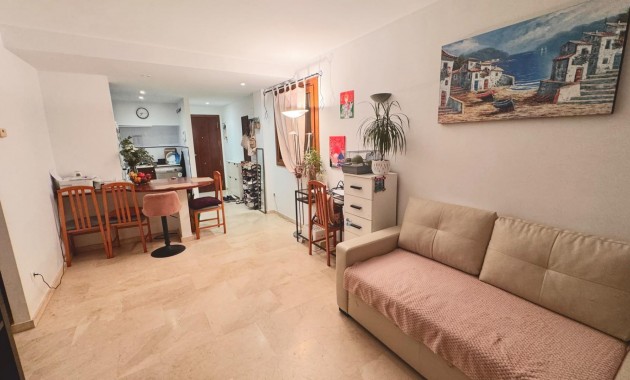Venta - Apartamento / piso -
Torrevieja - Punta prima