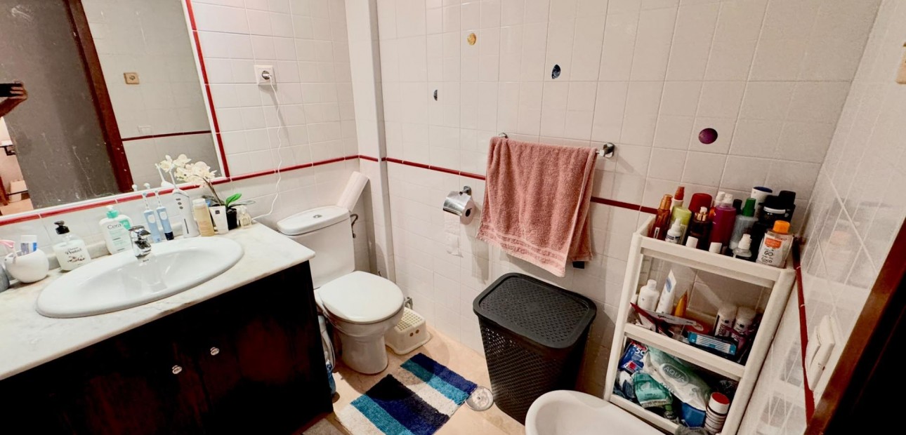 Venta - Apartamento / piso -
Torrevieja - Punta prima