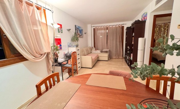 Venta - Apartamento / piso -
Torrevieja - Punta prima