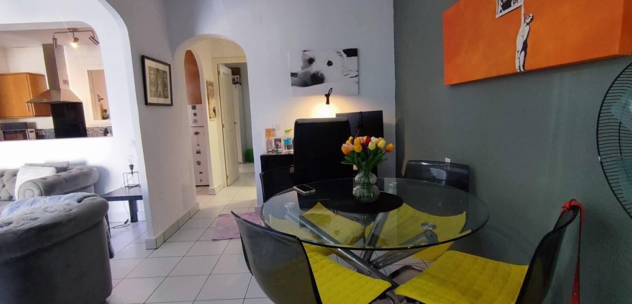 Venta - Apartamento / piso -
Torrevieja - La Mata pueblo